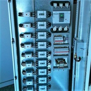 INSTALACIÓN DE BANCO DE CONDENSADORES